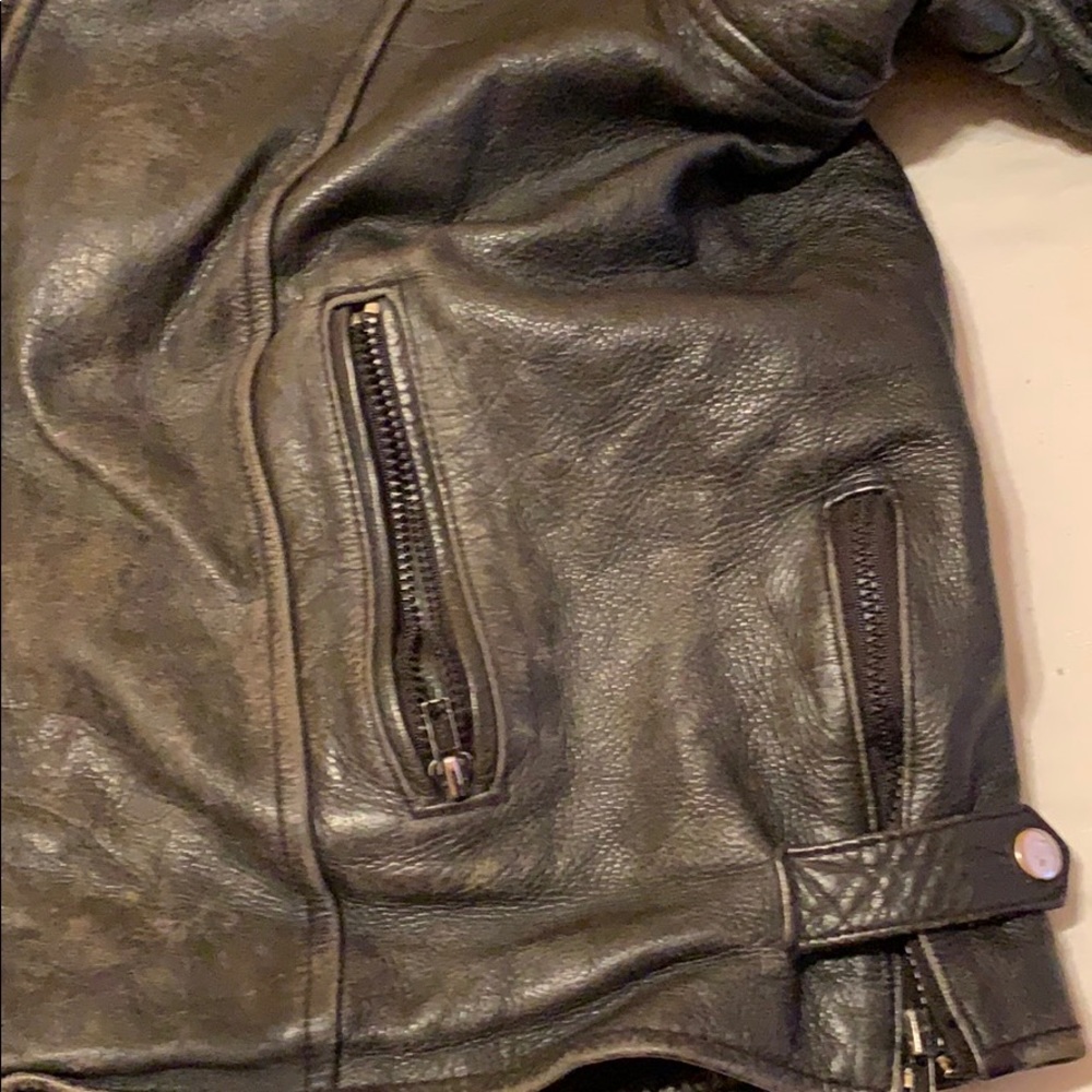 Leather jacket - Picture 5 of 6
